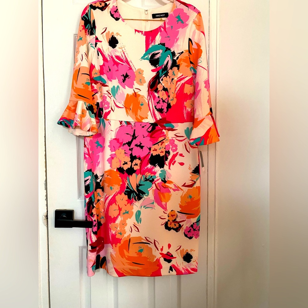 BRAND NEW with tags🫨Beautiful floral easter/Sunday dress💐👗